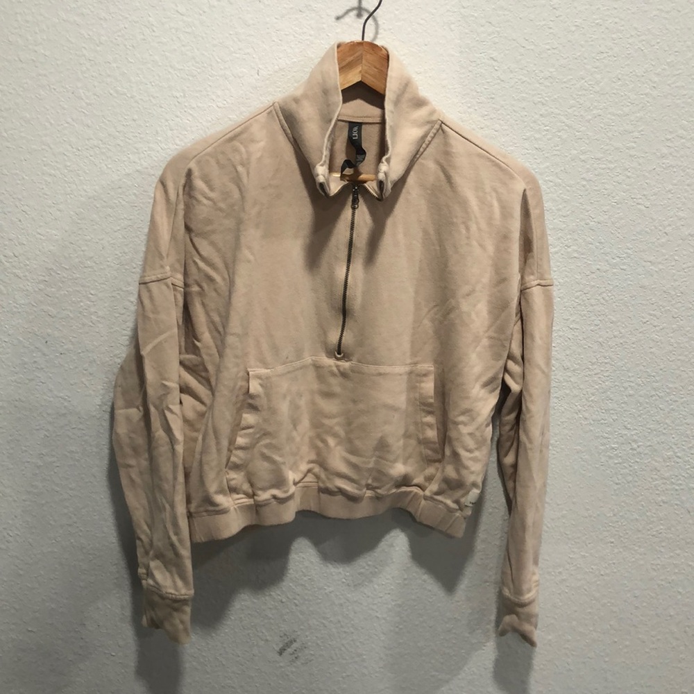 Vuori half zip sweatshirt